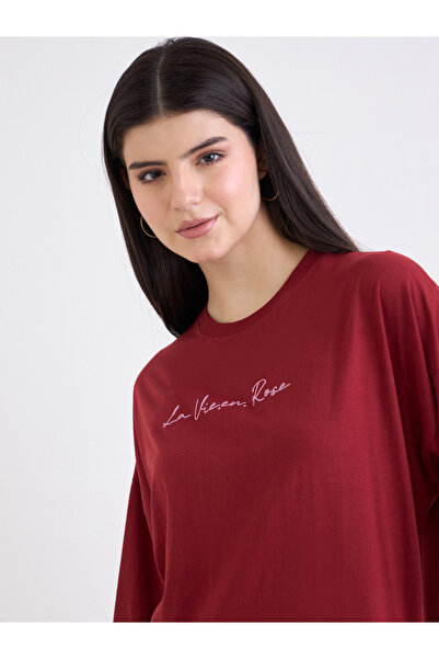 Styli Red La Vie En Rose Graphic Oversized T-Shirt