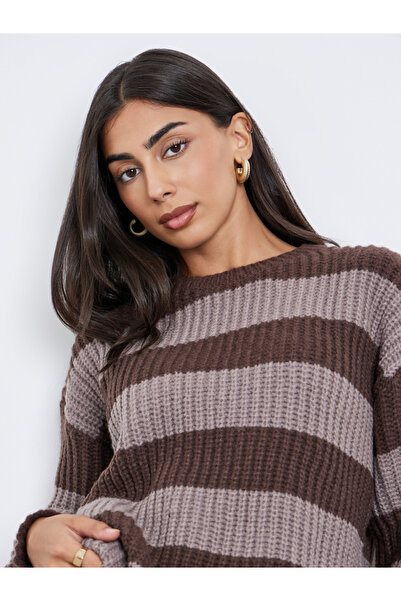 Styli سترة مخططة باللون البني قصة فضفاضة