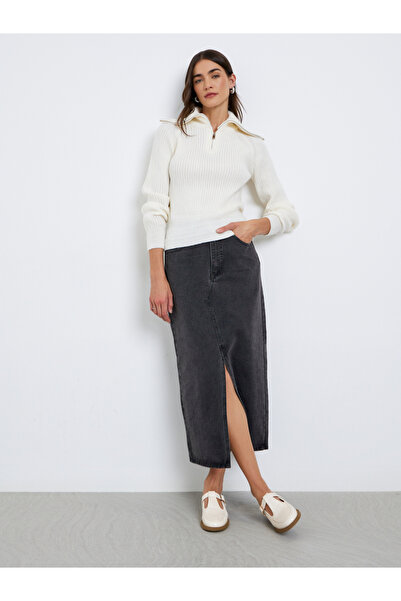 Styli Off White Ribbed Knit Top with Half Zip