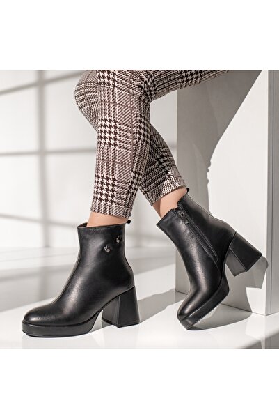 Modlet.ro Women's black genuine leather ankle boots with thick heel MOD10779