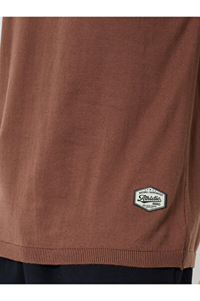 Styli Men Brown Round Neck Flat Knit T-Shirt