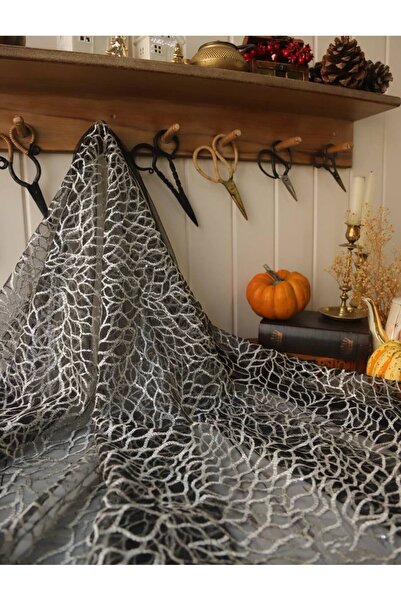 Parça Kumaş Dünyası Dantel Minik Pullu Zarif Desenli Siyah Renkte