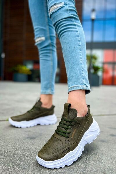 Zerenyus Low Top Lace up Men's Sneakers Khaki