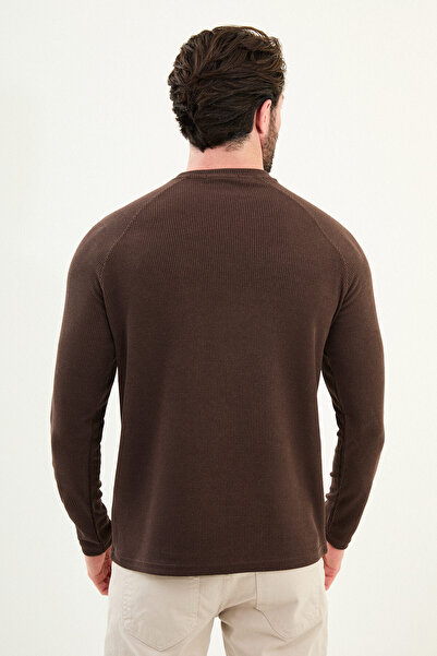 Mcr Ανδρικό μπλουζάκι από βαμβακερό μακρυμάνικο μπλουζάκι με ριγέ λεπτή εφαρμογή με λεπτομέρεια τσέπης καφέ - 36867.25K