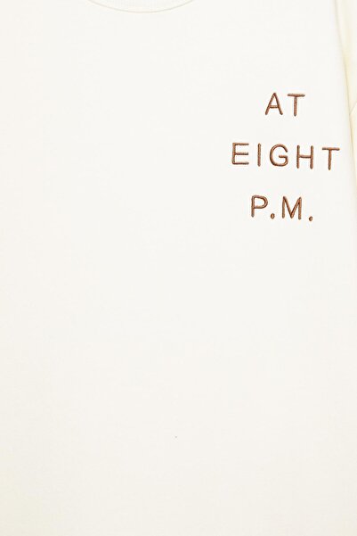 Pull & Bear Short sleeve sweatshirt with graphic