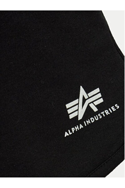 Alpha Industries Γυναικείο Αθλητικό Σορτς 116054 Μαύρο