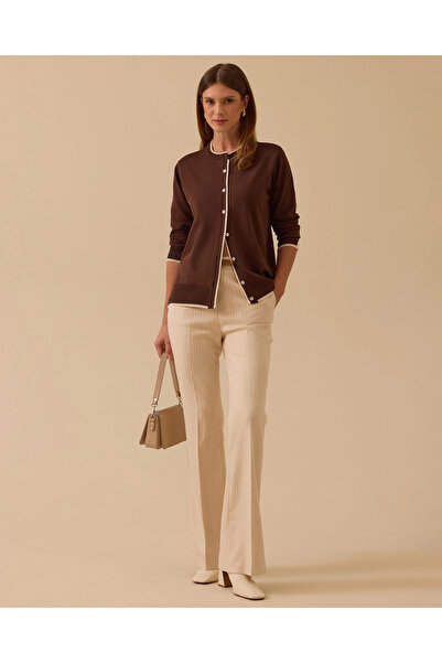 SEÇİL Biye Detaylı Düğmeli Triko Hırka