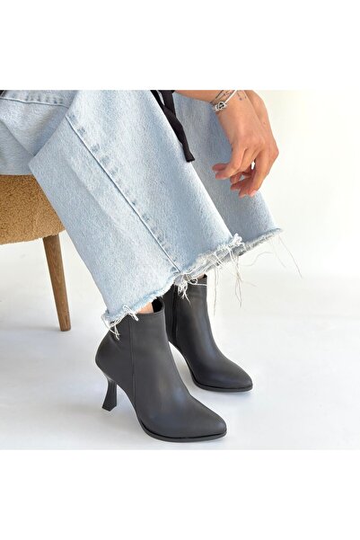 Erbilden Mişha Siyah Cilt Topuklu Bot