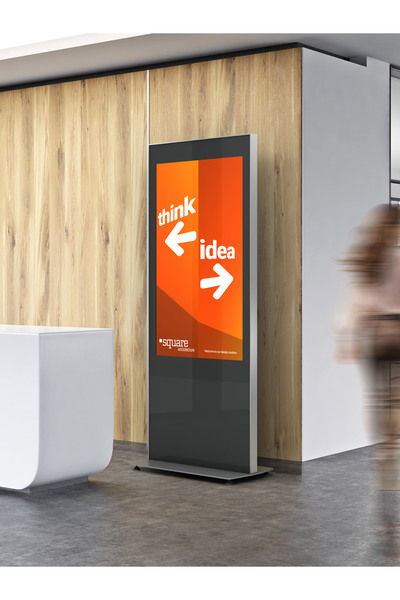 Cletech C01 65” Totem Kabini + Samsung QM65C 65” Signage Monitör