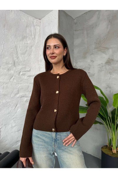 Elif Özbey Butik Kahve Deniz Kabuğu Düğmeli Kalın Hırka