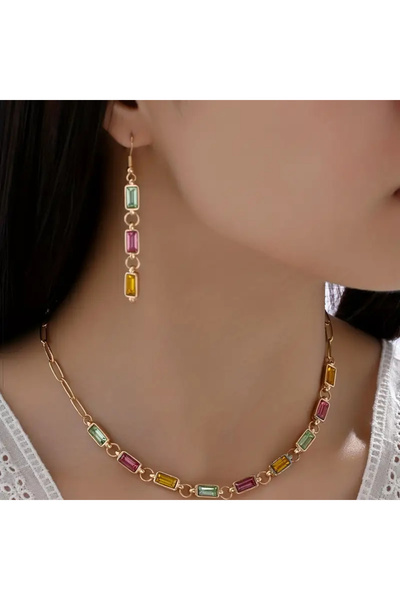 begüm jewelery RENKLİ CAM TAŞLARLA İŞLENMİŞ KÜPE VE KOLYEDEN OLUŞAN TASARIM SET