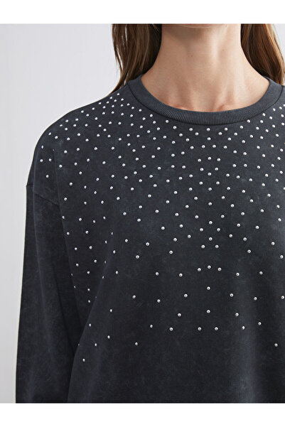 LC Waikiki Shining Store'dan Işıltılı Seçimler | Bisiklet Yaka Taşlı Kadın Sweatshirt