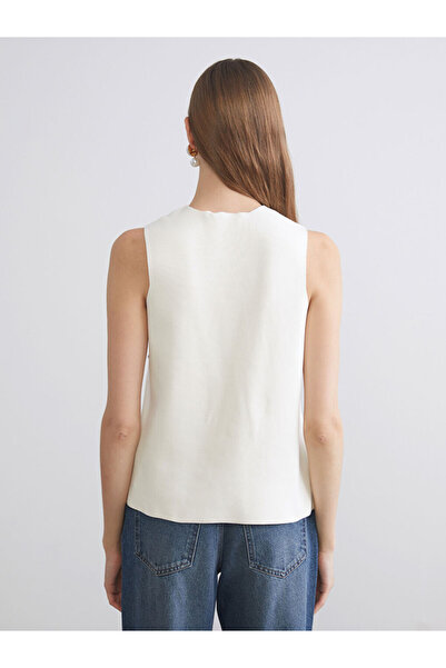 LC Waikiki Esvab Giyim'den Şık Tercihler | V Yaka Taşlı Kadın Triko Yelek