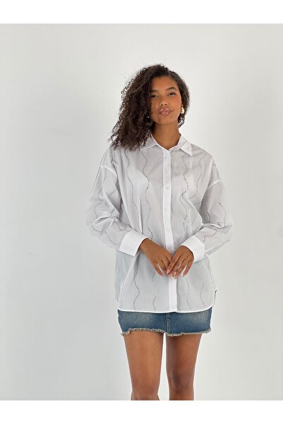 Miss Poem Γυναικείο λευκό πουκάμισο με λεπτομέρεια με πέρλες στο λαιμό