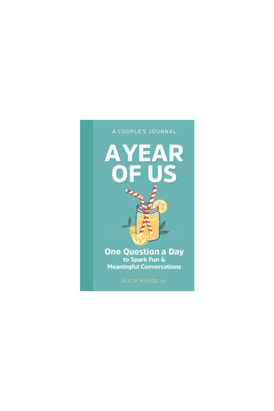 Zephyros Pr A Year of Us: A Couples Journal: One Question a Day to Spark Fun ...