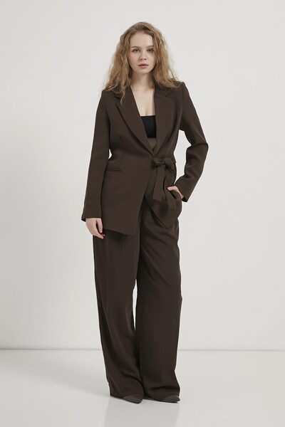 Arma Life Γυναικείο μπλέιζερ με πλαϊνά κορδόνια Premium καφέ