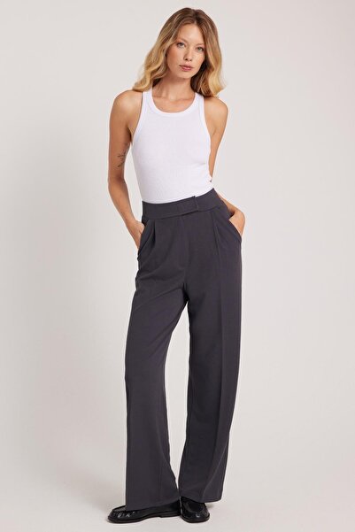 Tudors Kadın Regular Fit Klasik Kesim Cırt Kapamalı Geniş Paça Antrasit Pantolon