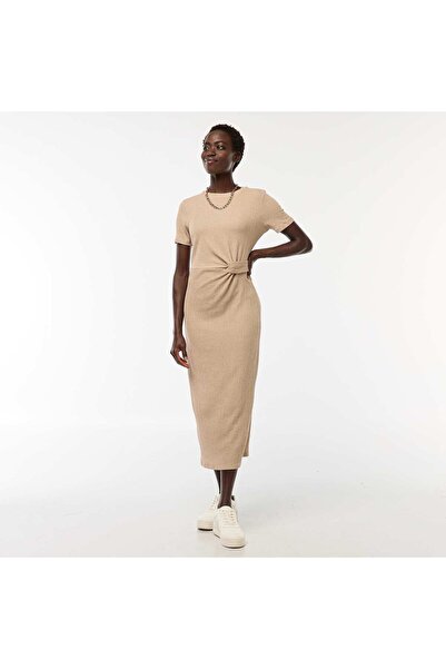KIABI فستان طويل مع لف عند الخصر بني