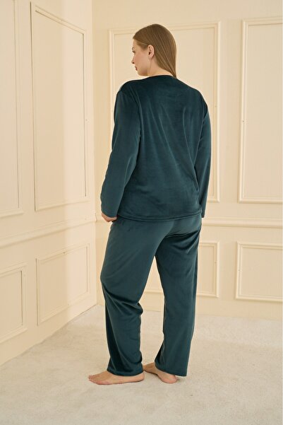 Elit Women's Velvet Plus Size Pajama Set