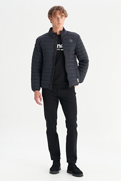 WRANGLER Regular Fit Normal Cut Stand Collar Puffer Jacket with Pockets