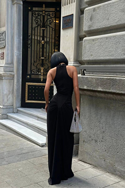 Genel Markalar Kadın Düğme Detaylı Büzgülü Halter Yaka Siyah Maxi Elbise