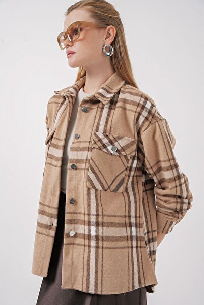 Hiccup Bdart Pocket Detailed Checkered Buttoned Shirt