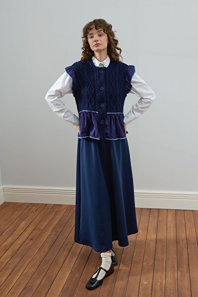 Ceylan Otantik Navy Blue Ruffled Knit Vest & Indigo Scuba Skirt Set