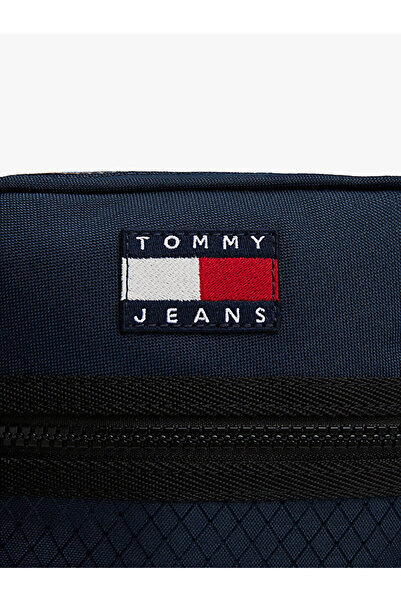 Tommy Hilfiger Men's Tjm Archive Reporter Crossbody Bag