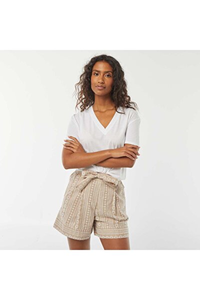 KIABI Shorts with belt and embroidered pattern BEIGE