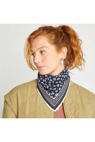 KIABI Large printed scarf BLUE