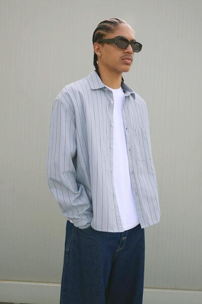 Bershka Baskılı çizgili gömlek