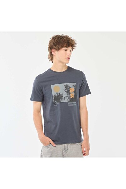 KIABI تي شيرت مطبوع بأكمام قصيرة باللون الأزرق