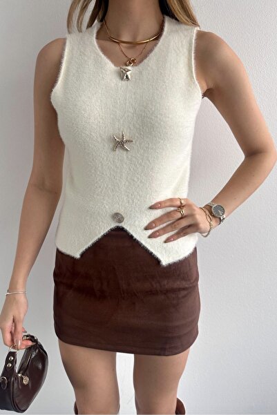 fujya Asymmetrical Buttoned Soft Knit Vest