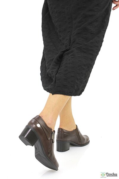 Mammamia Kadın Kalın Kısa Topuklu Hakiki Deri Klasık Ayakkabı M26/KA3725