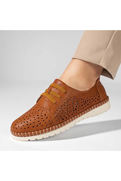 Modlet.ro Pantofi sport maro pentru femei cu talpă joasă și șireturi elastice...