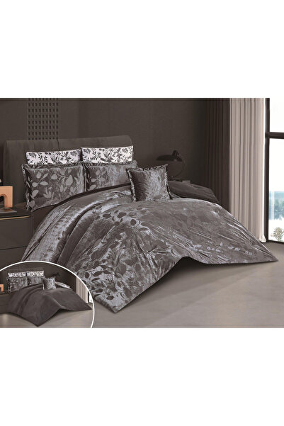 SNOOZYL Luxury royal double hotel bedspread made of soft velvet and fur to give you warmth and comfort