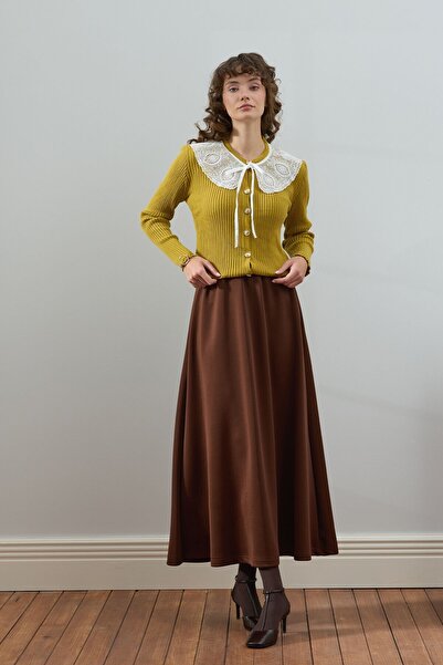 Ceylan Otantik Oil Green White Collar Knitwear Cardigan & Bitter Brown Scuba Skirt Set
