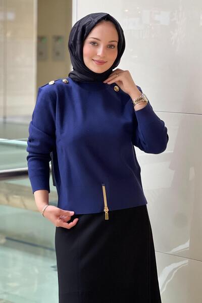 Ghisa Knitwear Tunic with Button Detail on the Shoulders