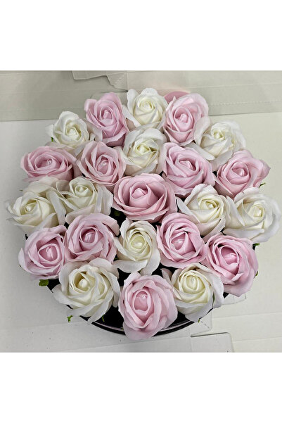velve Aranjament floral Special Color in cutie rotunda cu 23 trandafiri sapun...
