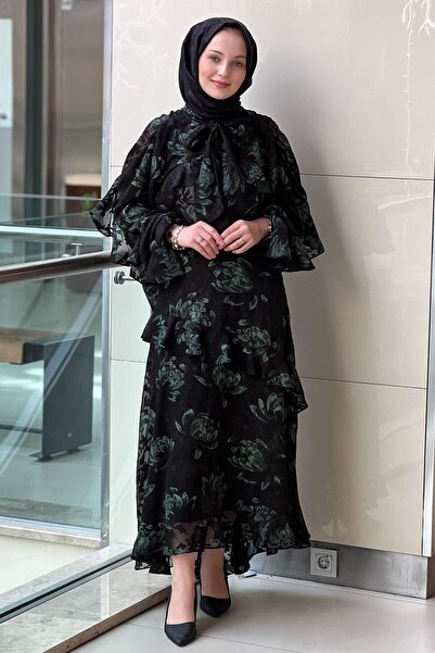 Ghisa Ruffled Burnt Rose Patterned Blouse Skirt Set