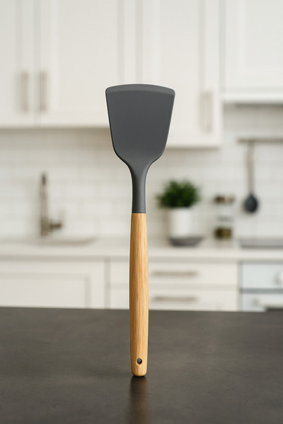 İnterlife Silicone Serving Spatula Fireproof Non-Stick Heat Resistant Kitchen Spatula with Bamboo Handle 32 cm