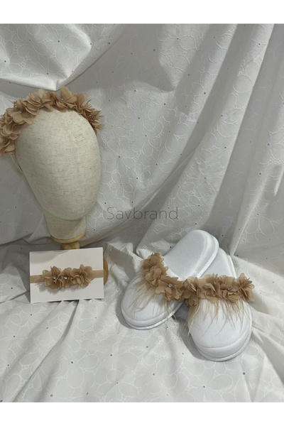SavBrand 3-Piece Maternity Set - Laser Floral Slippers with Stones and Feathers + Crown + Bandana