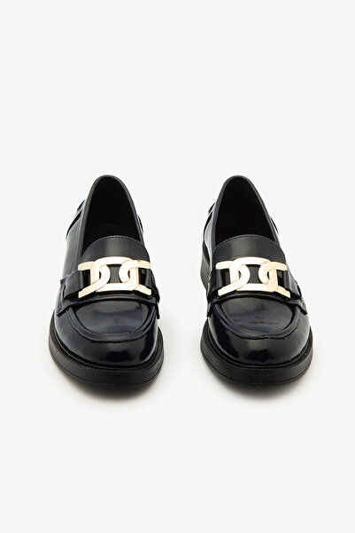 SAYL Γυναικεία παπούτσια Loafer με λεπτομέρεια από γνήσιο δέρμα με αλυσίδα από λουστρίνι μπλε ναυτικό