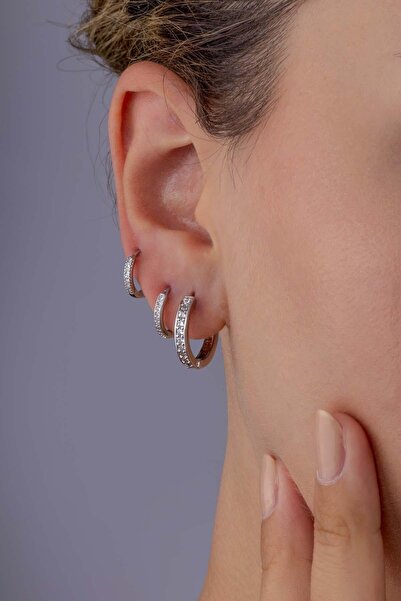 Gümüş Pazarım Tek Sıra Taşlı Tamtur Üçlü Beyaz Altın Kaplama Çelik Kadın Küpe