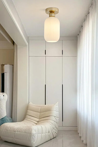 Uçar MUMBAI TIRTIKLI BEYAZ CAMLI PLOFONYER SALON YATAK ODASI HOL VE GİRİŞ CAMLI TEKLİ AVİZE