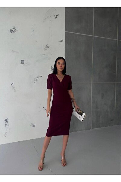 Modafeminen Φόρεμα με κοντό μανίκι με διπλό λαιμόκοψη ΜΩΒ 582868