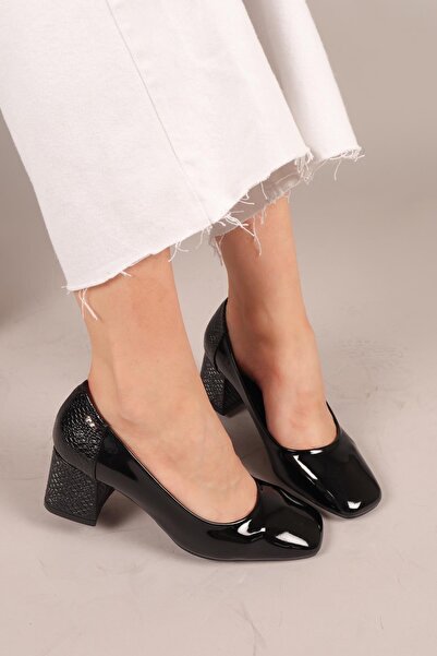 Birikon Pumps Block Heeled Shoes with Snake Texture on the Back Black