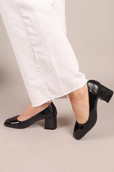 Birikon Pumps Block Heeled Shoes with Snake Texture on the Back Black