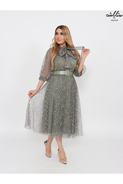 Stylish Elegant tulle midi dress in olive green