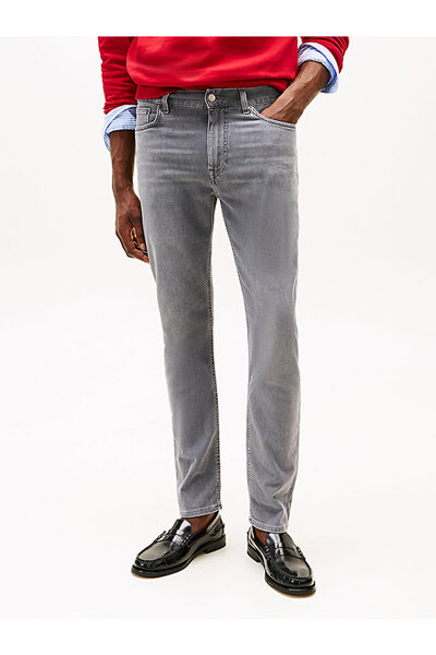 Tommy Hilfiger Men's Slim Bleacher Jeans